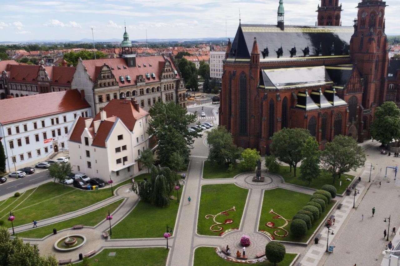 Katedralna Apart'S Legnica Exterior foto