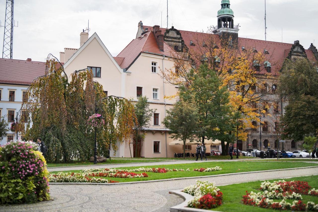 Katedralna Apart'S Legnica Exterior foto