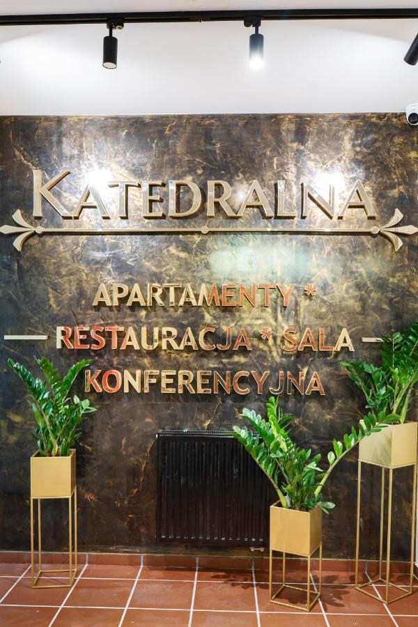 Katedralna Apart'S Legnica Exterior foto